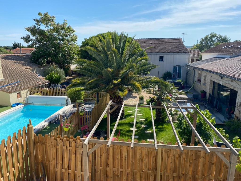 Le Pressoir - Gites Et Meubles De Tourisme - 2 Etoiles Dolus-d'Oleron Exterior photo
