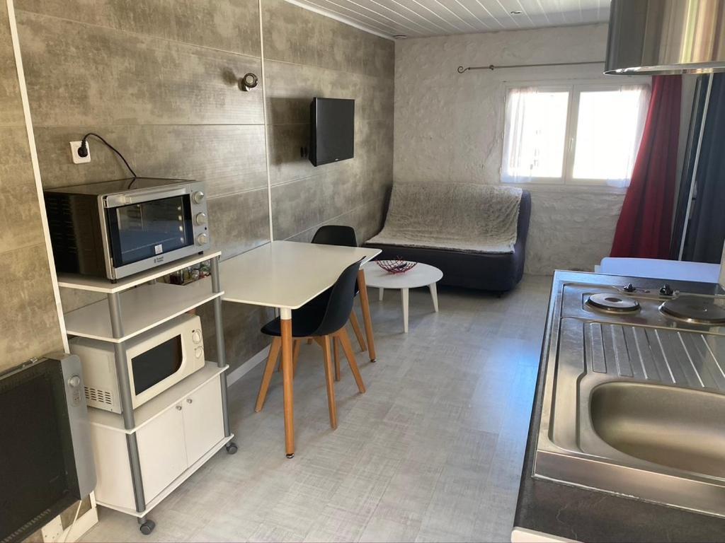 Le Pressoir - Gites Et Meubles De Tourisme - 2 Etoiles Dolus-d'Oleron Room photo
